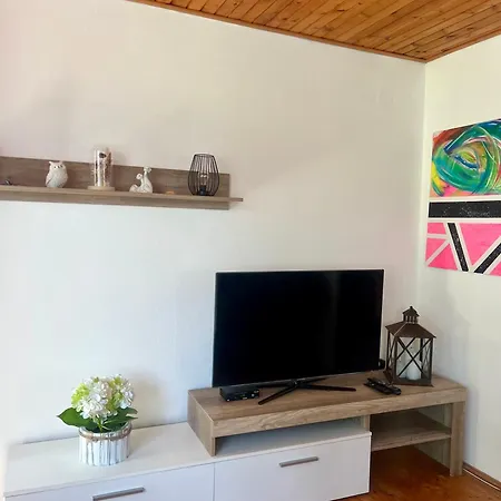 Roda S Vnitrni Saunou Holiday home Rabyne