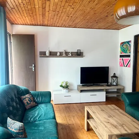 Roda S Vnitrni Saunou * Rabyne