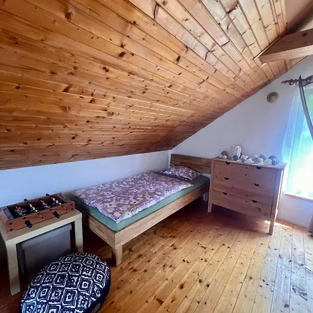 Roda S Vnitrni Saunou Rabyne