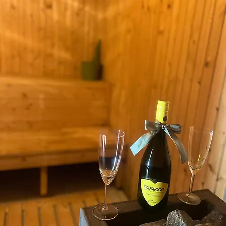 Roda S Vnitrni Saunou Casa vacanze Rabyne