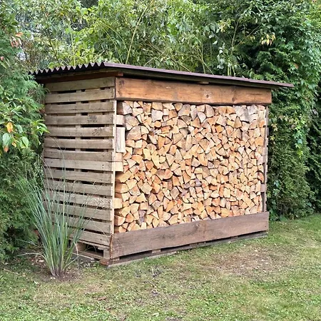 Roda S Vnitrni Saunou 別荘