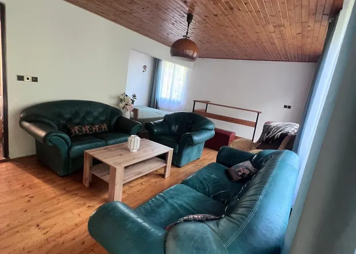 Roda S Vnitrni Saunou *