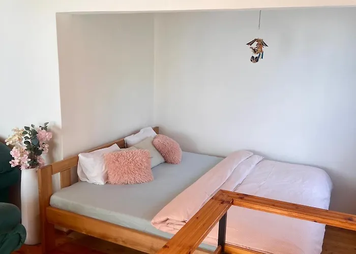 Roda S Vnitrni Saunou *