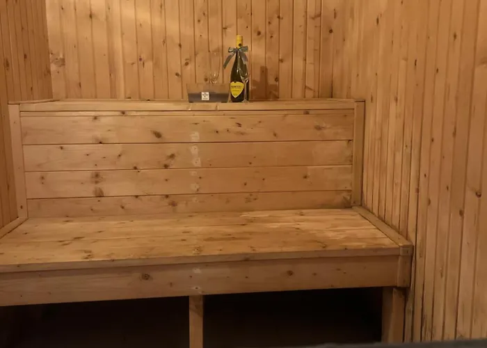 Roda S Vnitrni Saunou *